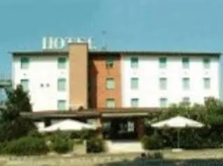 ホテル Al Castello チェント